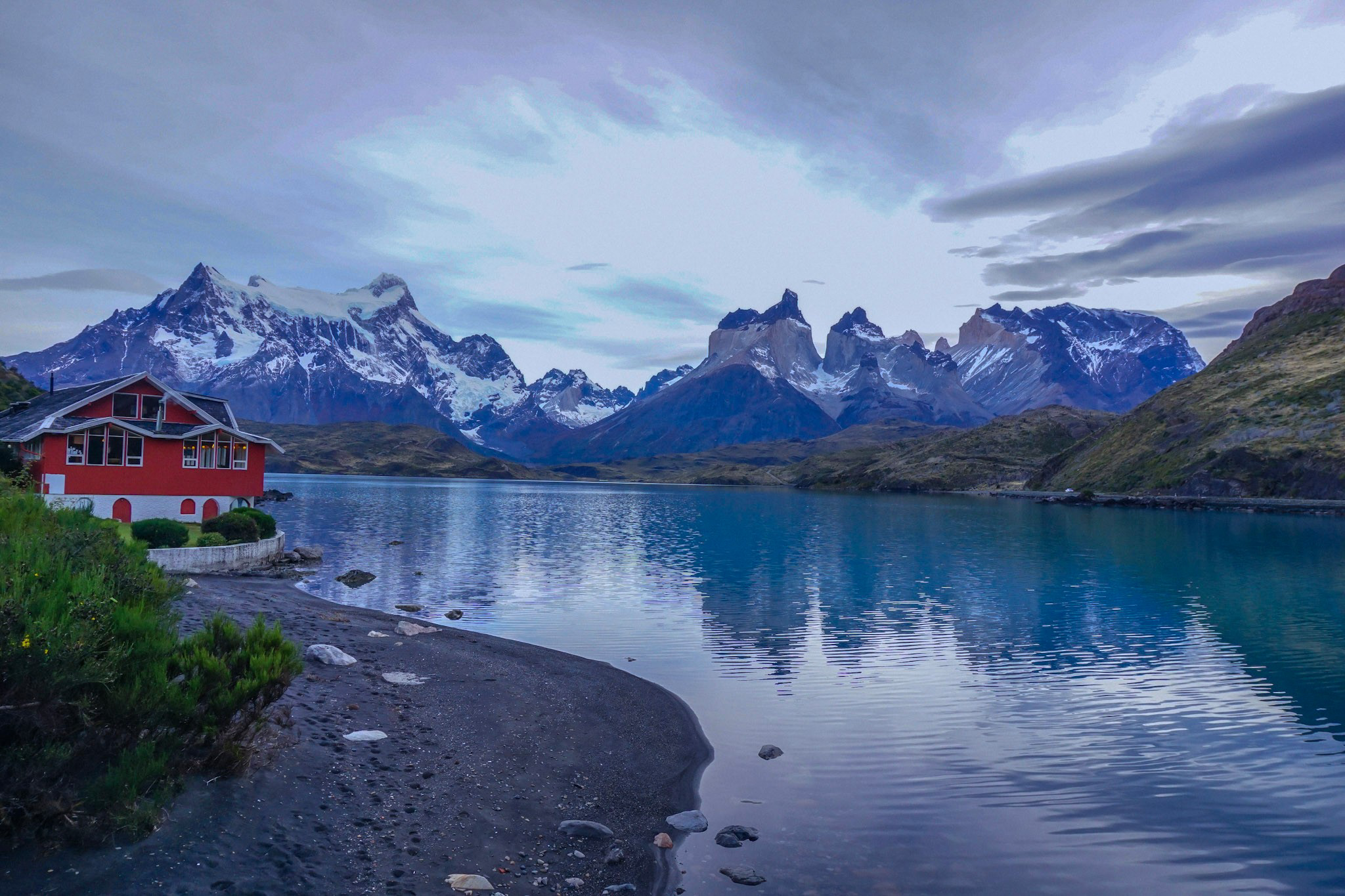 how to go from puerto natales to el calafate by bus